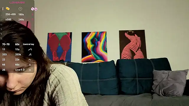 TrixiBell online show from March 13, 2026, 4:19 am