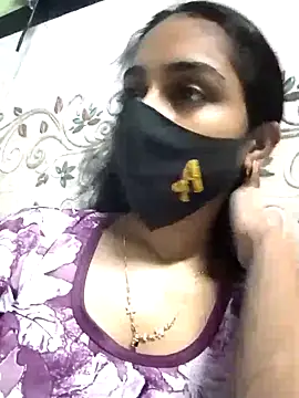 Snapshot of Zoya_G chatting on September 12, 2025, 10:59 am Zoya G online show from September 12, 2025, 10:59 am