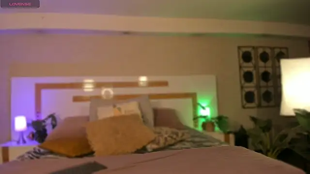 Snapshot of anne_dh chatting on October 1, 2025, 12:16 am anne dh online show from October 1, 2025, 12:16 am