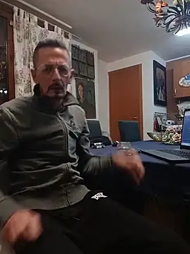 fabius720 online show from November 15, 2025, 4:58 pm