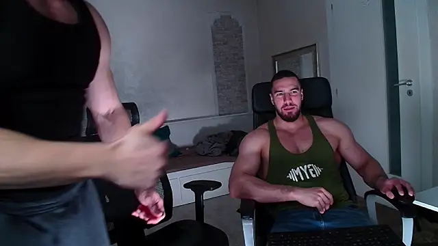 Snapshot of IvanHydee chatting on February 13, 2026, 5:47 am IvanHydee online show from February 13, 2026, 5:47 am