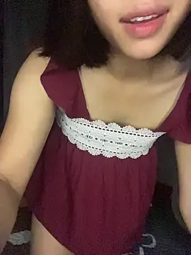 NinaChu online show from September 26, 2025, 4:11 pm