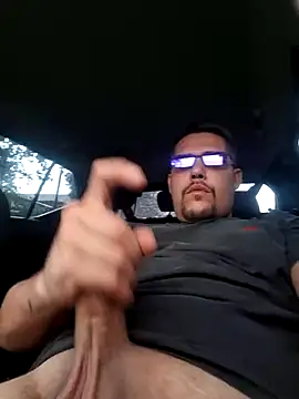 feehzungi0000 online show from February 16, 2026, 9:11 pm