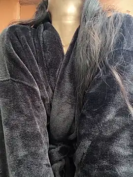 Snapshot of Aliciaz3 chatting on October 22, 2025, 12:33 am Aliciaz3 online show from October 22, 2025, 12:33 am