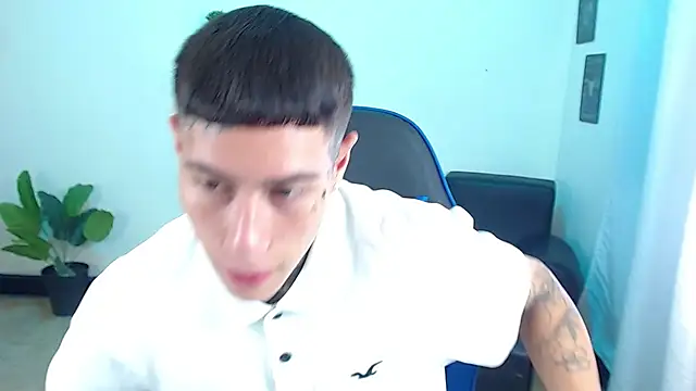 Snapshot of setthomas chatting on October 16, 2025, 2:40 pm setthomas online show from October 16, 2025, 2:40 pm