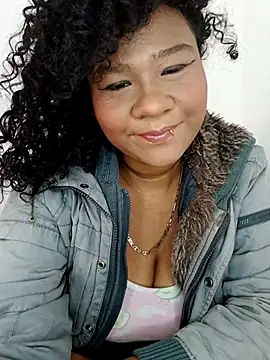 Snapshot of Kymy_marquez chatting on September 20, 2025, 4:52 pm Kymy marquez online show from September 20, 2025, 4:52 pm