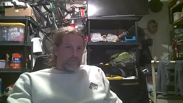 Snapshot of BigJWeb chatting on November 18, 2025, 5:23 am BigJWeb online show from November 18, 2025, 5:23 am