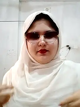 Snapshot of Nusrat-N chatting on July 6, 2026, 3:36 am Nusrat-N online show from July 6, 2026, 3:36 am