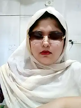 Snapshot of Nusrat-N chatting on July 15, 2026, 4:07 am Nusrat-N online show from July 15, 2026, 4:07 am