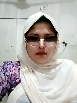 Snapshot of Nusrat-N chatting on July 18, 2026, 2:10 pm Nusrat-N online show from July 18, 2026, 2:10 pm
