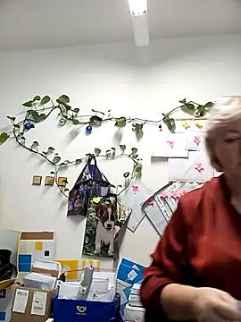 Snapshot of TerezaVelvet chatting on October 8, 2025, 9:51 am TerezaVelvet online show from October 8, 2025, 9:51 am