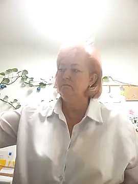 Snapshot of TerezaVelvet chatting on October 21, 2025, 5:08 am TerezaVelvet online show from October 21, 2025, 5:08 am