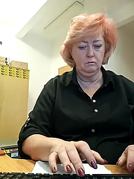 Snapshot of TerezaVelvet chatting on October 22, 2025, 6:57 am TerezaVelvet online show from October 22, 2025, 6:57 am