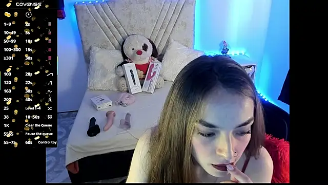 Snapshot of Mia_Victoria22 chatting on May 25, 2026, 4:13 pm Mia Victoria22 online show from May 25, 2026, 4:13 pm