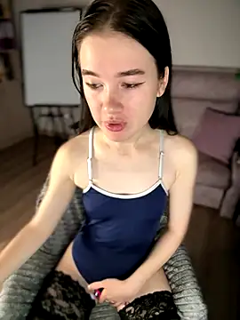 Marryme- online show from September 18, 2025, 1:24 pm