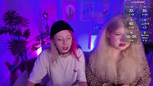 Snapshot of SakuraBliss chatting on September 23, 2025, 5:49 pm SakuraBliss online show from September 23, 2025, 5:49 pm