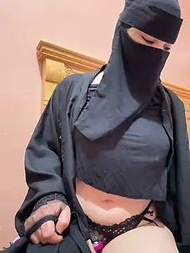  Laiali  online show from March 26, 2026, 1:44 am