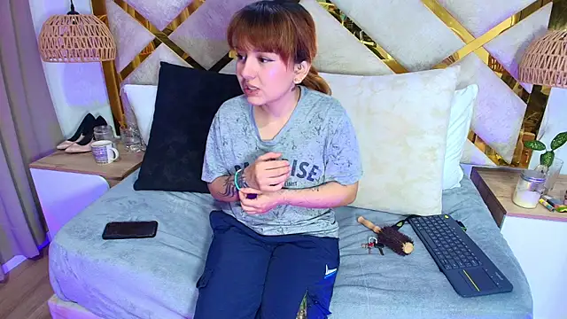 Snapshot of Scarlett_Vegaa chatting on October 2, 2025, 12:23 pm Scarlett Vegaa online show from October 2, 2025, 12:23 pm