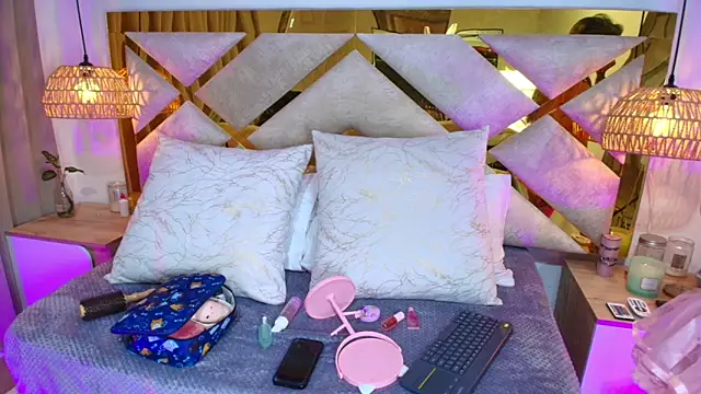 Snapshot of Scarlett_Vegaa chatting on November 5, 2025, 12:05 pm Scarlett Vegaa online show from November 5, 2025, 12:05 pm