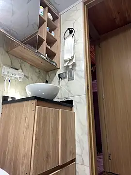 istthalexa online show from April 9, 2026, 4:34 pm