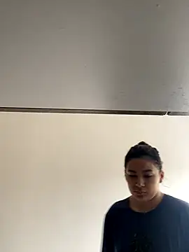 Snapshot of MacarenaRosse chatting on October 10, 2025, 4:50 pm MacarenaRosse online show from October 10, 2025, 4:50 pm