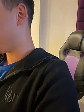 AdrianRinaldi online show from January 12, 2026, 8:03 pm