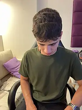 AdrianRinaldi online show from January 14, 2026, 8:14 pm