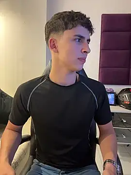 AdrianRinaldi online show from January 15, 2026, 8:12 pm