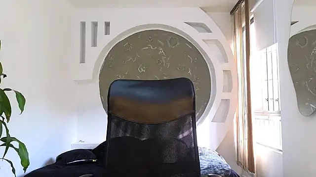 Snapshot of Rafael_Mendezz chatting on October 3, 2025, 8:28 pm Rafael Mendezz online show from October 3, 2025, 8:28 pm