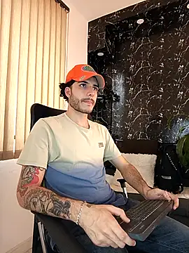 Snapshot of Rafael_Mendezz chatting on February 11, 2026, 8:47 pm Rafael Mendezz online show from February 11, 2026, 8:47 pm