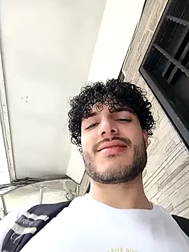 Snapshot of Rafael_Mendezz chatting on February 14, 2026, 6:37 pm Rafael Mendezz online show from February 14, 2026, 6:37 pm