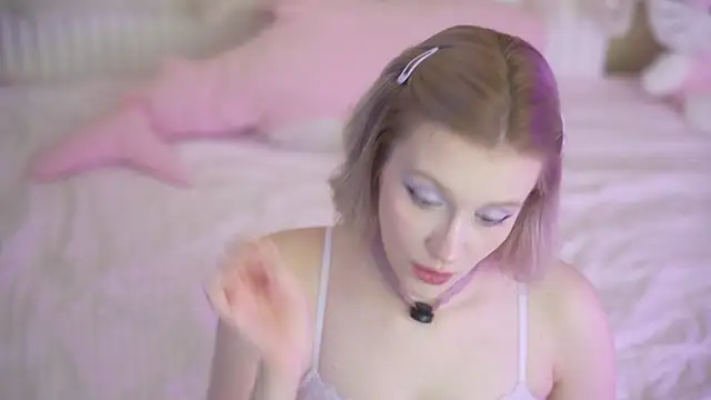 Snapshot of lil_tweety chatting on November 2, 2025, 7:27 pm lil tweety online show from November 2, 2025, 7:27 pm