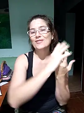 Snapshot of Merida2276 chatting on September 30, 2025, 11:10 pm Merida2276 online show from September 30, 2025, 11:10 pm