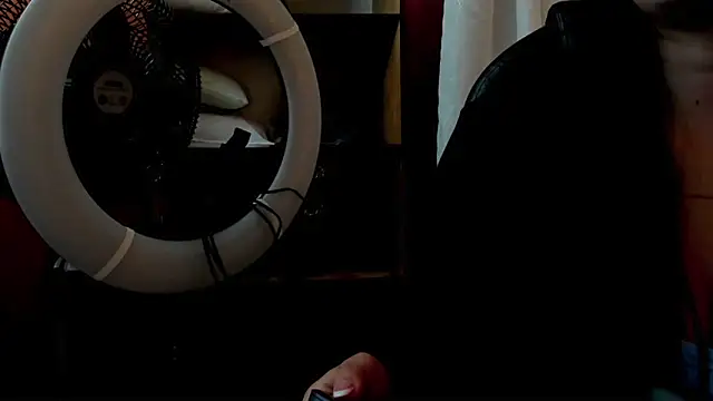 Snapshot of Hannah_Brookss1 chatting on September 12, 2025, 12:38 pm Hannah Brookss1 online show from September 12, 2025, 12:38 pm