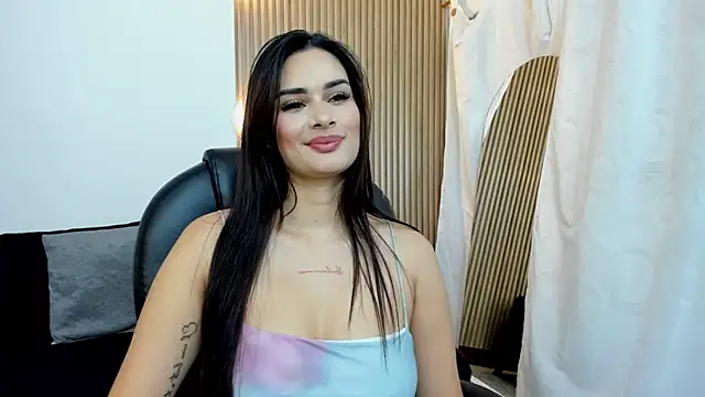 Snapshot of Hannah_Brookss1 chatting on October 27, 2025, 2:54 pm Hannah Brookss1 online show from October 27, 2025, 2:54 pm