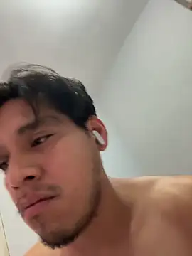 marlonghc4 online show from November 4, 2025, 4:00 am