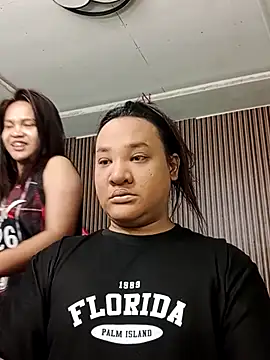 Snapshot of Hotcum_ella chatting on October 27, 2025, 11:20 pm Hotcum ella online show from October 27, 2025, 11:20 pm