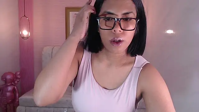 ambar fox s online show from March 1, 2026, 1:02 pm