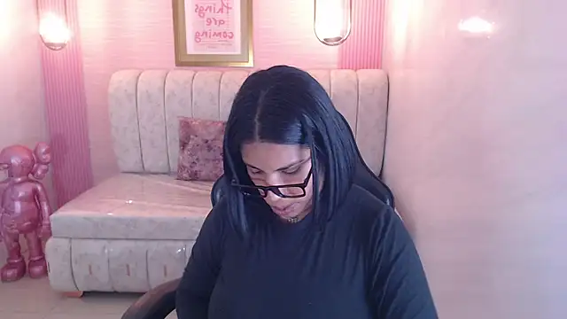 ambar fox s online show from March 3, 2026, 3:01 am