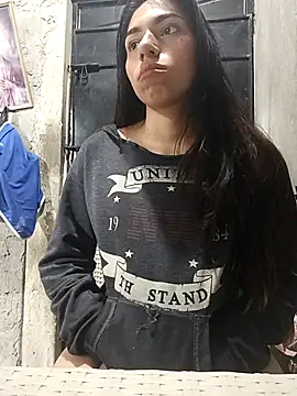 Snapshot of Aley_2025 chatting on October 16, 2025, 6:42 pm Aley 2025 online show from October 16, 2025, 6:42 pm