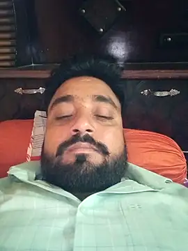 Snapshot of Raju_fuckerr chatting on October 17, 2025, 8:28 am Raju fuckerr online show from October 17, 2025, 8:28 am