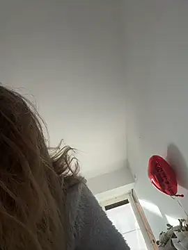 Snapshot of BabyAnais chatting on February 11, 2026, 2:11 pm BabyAnais online show from February 11, 2026, 2:11 pm