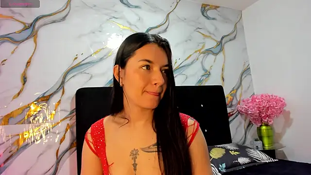 Snapshot of RoxanaBorns_ chatting on June 27, 2026, 9:14 am RoxanaBorns online show from June 27, 2026, 9:14 am