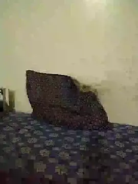 Snapshot of moroooooooo12 chatting on October 30, 2025, 8:31 pm moroooooooo12 online show from October 30, 2025, 8:31 pm