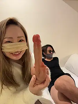 Snapshot of POMUPOMUPURIN2 chatting on December 23, 2025, 11:08 am POMUPOMUPURIN2 online show from December 23, 2025, 11:08 am