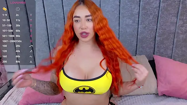 Snapshot of evelincooper_ chatting on October 30, 2025, 2:24 am evelincooper online show from October 30, 2025, 2:24 am