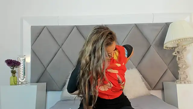 Snapshot of GiadaRizzo chatting on November 27, 2025, 6:21 pm GiadaRizzo online show from November 27, 2025, 6:21 pm