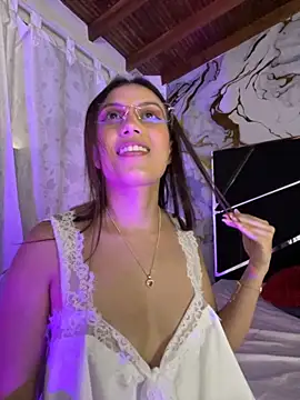 Harley J  online show from September 30, 2025, 2:55 pm