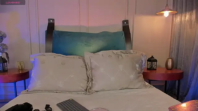 NaishaFord 1 online show from October 11, 2025, 3:06 am