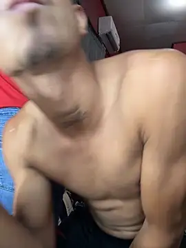 Snapshot of CHARLY-- chatting on September 25, 2025, 2:10 pm CHARLY-- online show from September 25, 2025, 2:10 pm